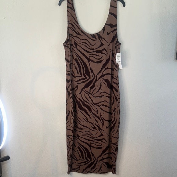 Brown Zebra Print Sleeveless‎ Dress - Picture 1 of 6